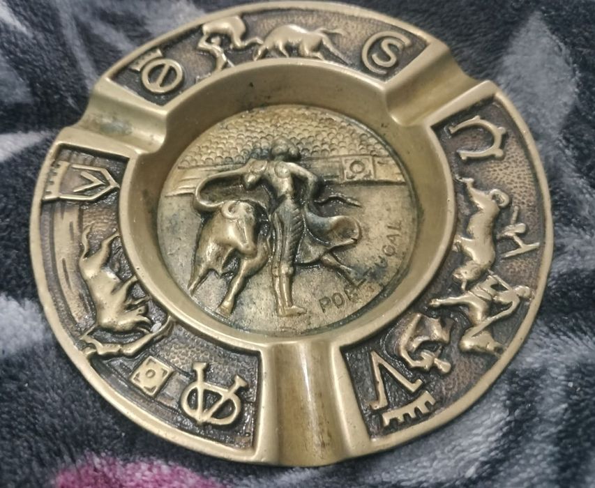 Cinzeiro Bronze Ferros Ganaderia Portuguesa