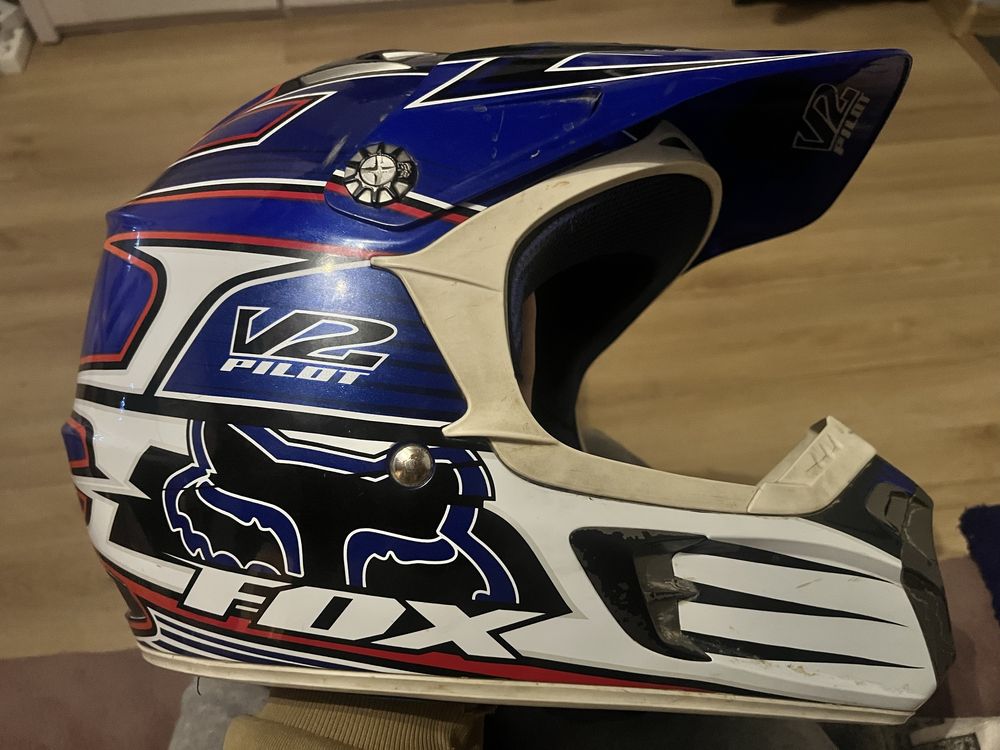 Kask fox v2                .