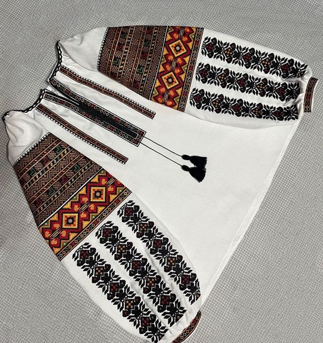 Вишиванки в гуцульському стилі