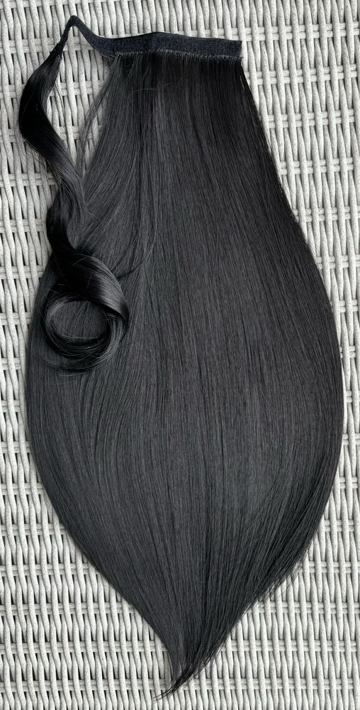 Premium Ultra głęboka czerń, kucyk, treska włosy doczepiane 55 cm