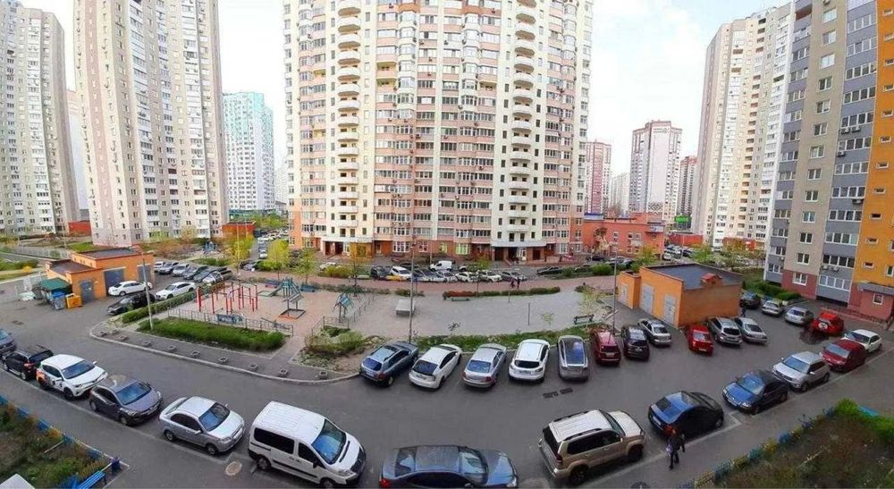 Продам 1 к квартиру в сучасному ЖК Осокорки Позняки Дарницький