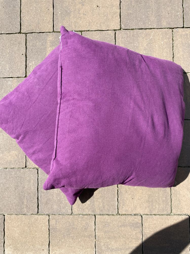Wystrój pokoju w kolorze fioletowym (bez lampki)