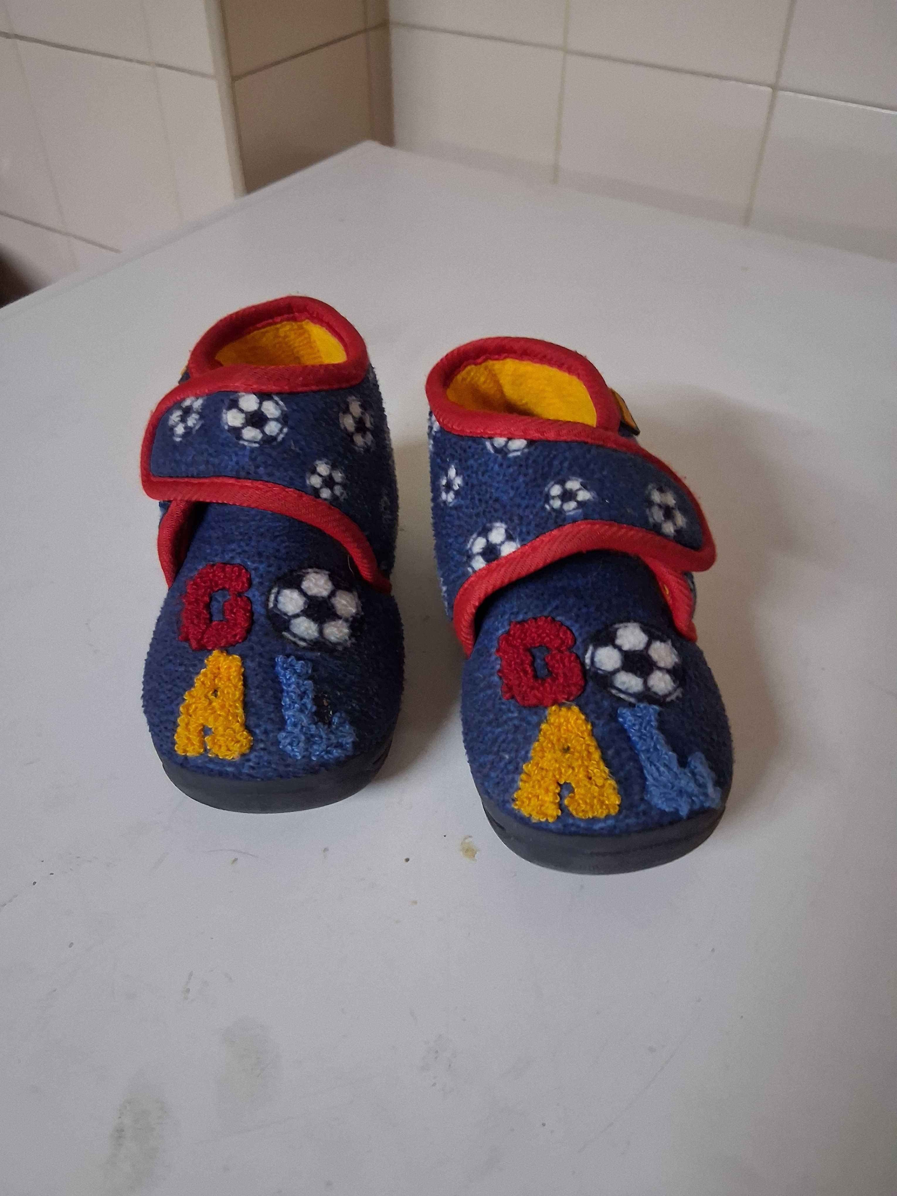 Pantufas bebé futebol 24