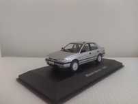 Miniatura Nissan Sunny 1/43 Nova