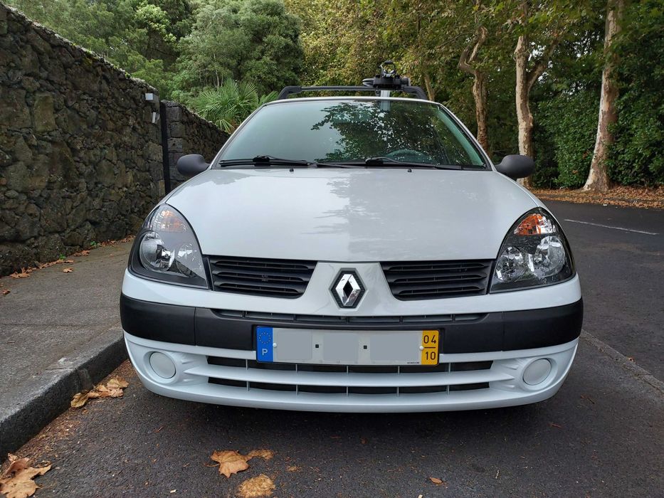 Renault Clio 1.5 dCi (impecável com poucos km)