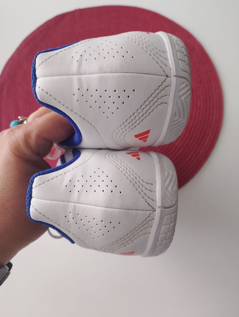 Halówki Adidas r.38 2/3 jak nowe
