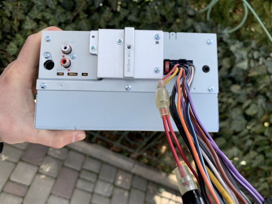 Автомагнітола JVC KW-R400