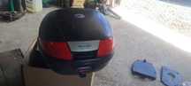 Kufer centralny motocyklowy