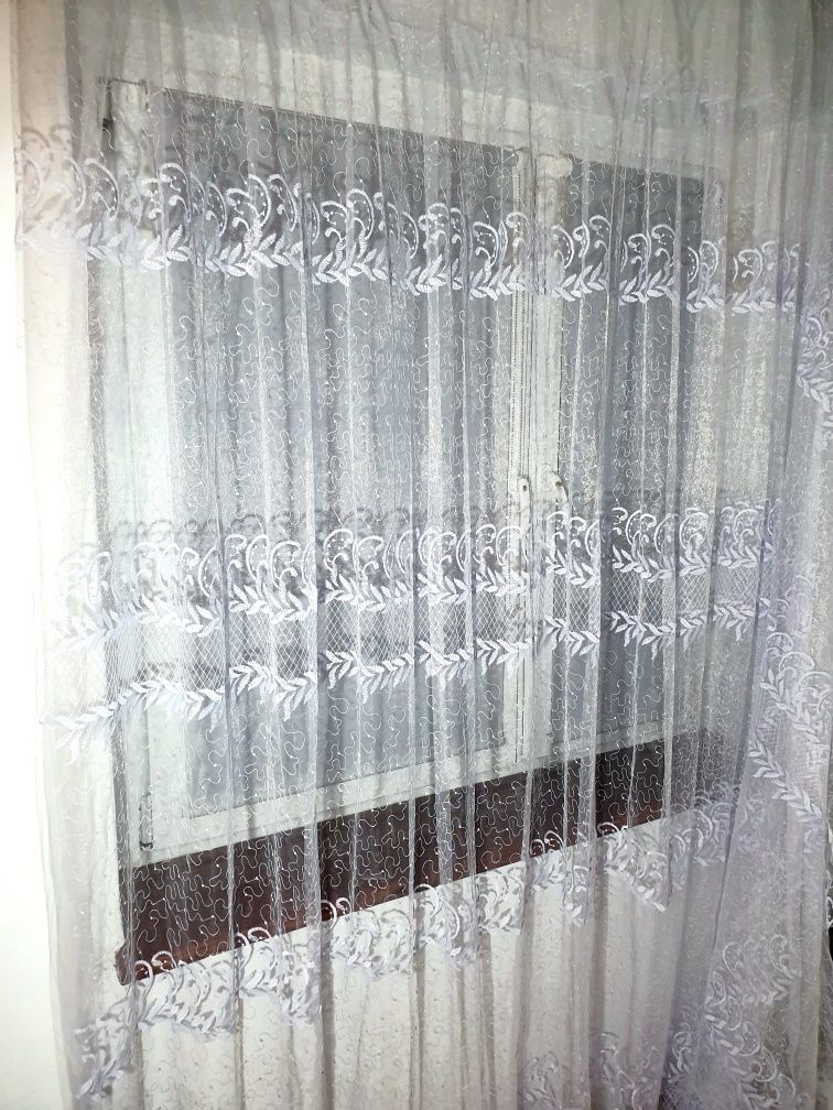 Firanka siatka turecka z haftem Kawałek 275/250 x 520cm