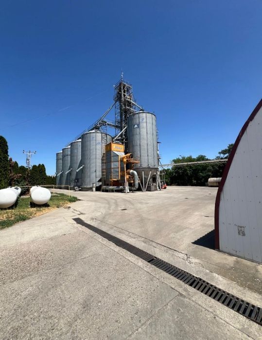 Елеватор в Сербії Агрокомплекс Агропідприємство Функуіонуючий Бізнес