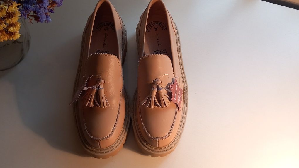 Туфлі шкіряні нові з Франції /Macossins, Stella Pampa