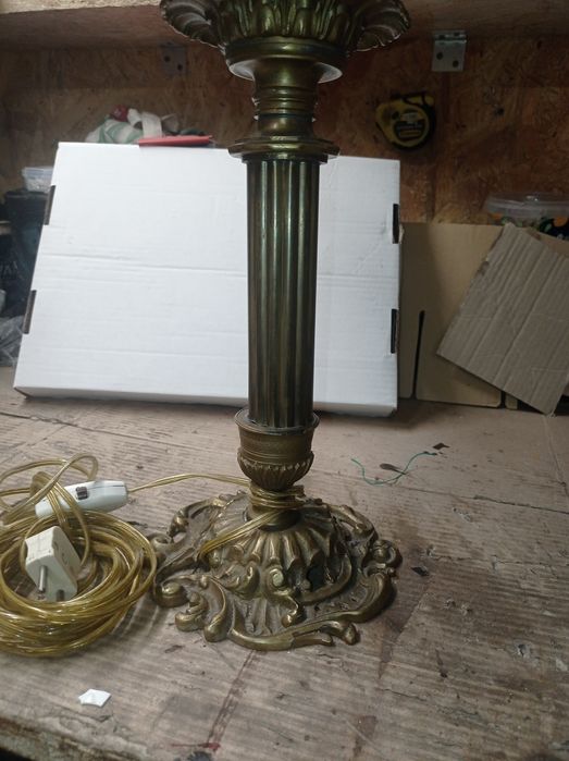 Lampa retro z czasów PRL-u