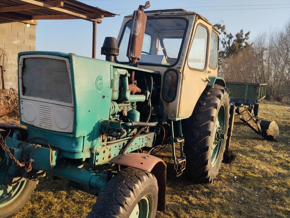 Продам трактор ЮМЗ 6