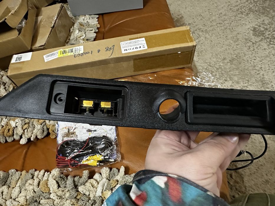 Камера заднього огляду штатна Audi A3 A4 A6 B6 B7 S3 S6 A8 S8 A5