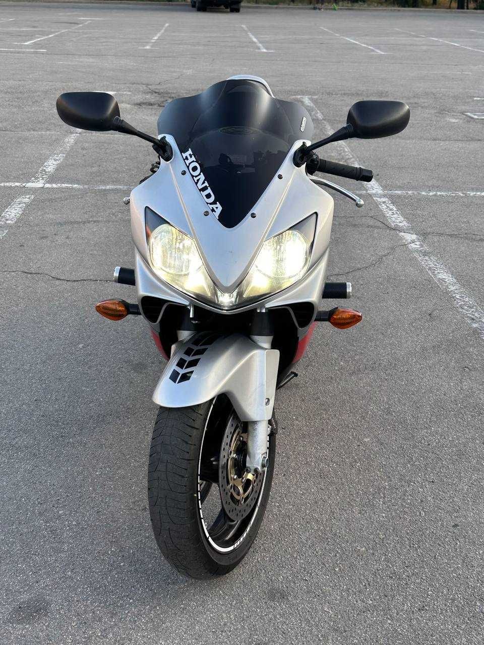 Honda CBR 600F4i