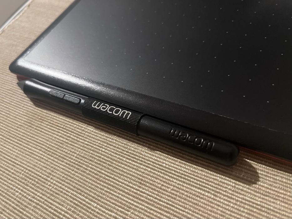 One by Wacom, graphic tablet