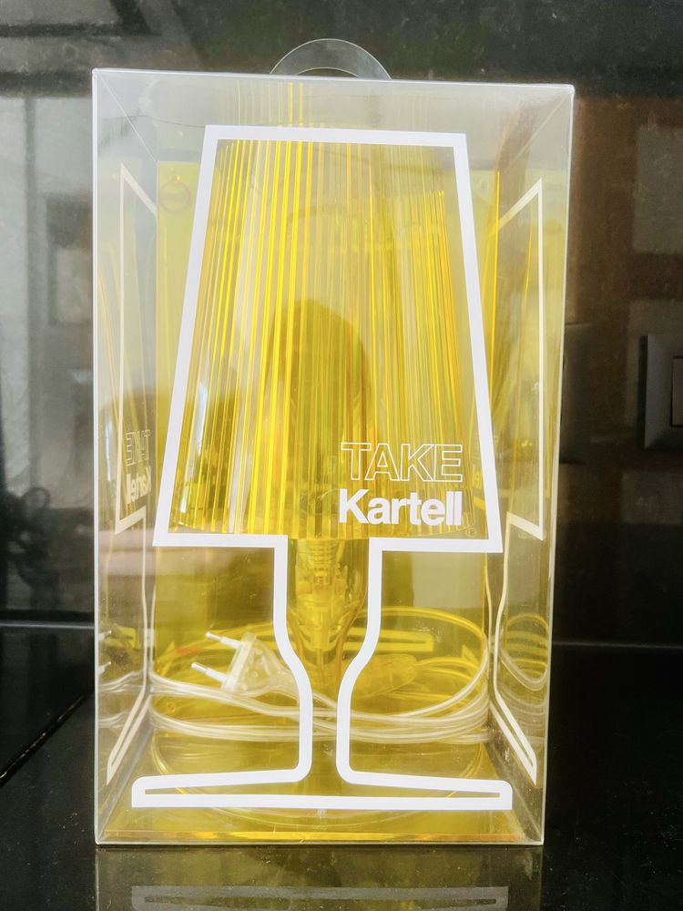 Candeeiro de mesa amarelo Kartell Take