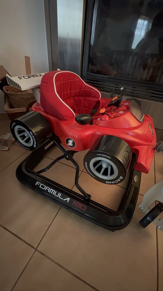 Aranha tipo carro formula 1 para bebe