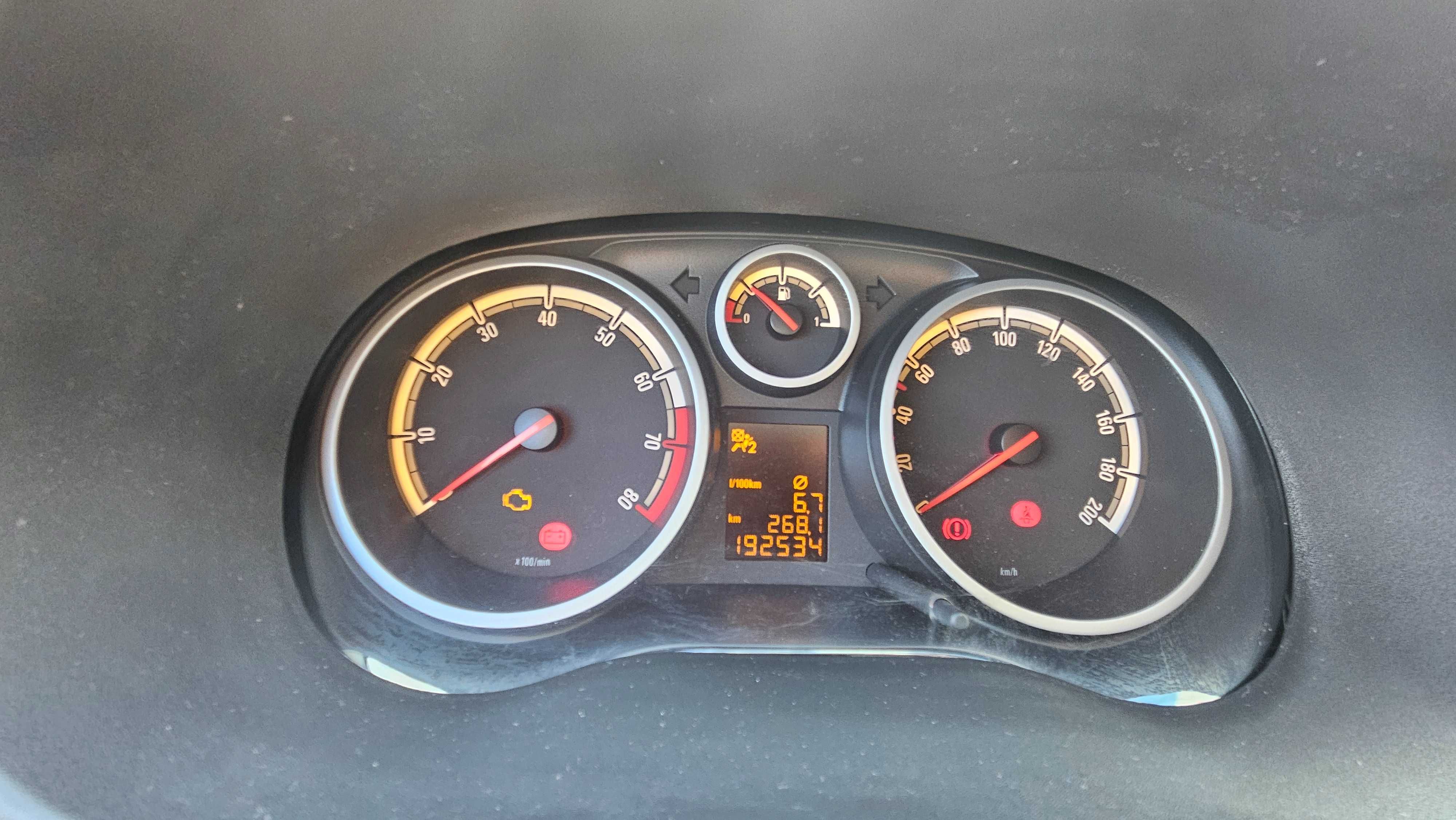 Opel Corsa D 2010 r