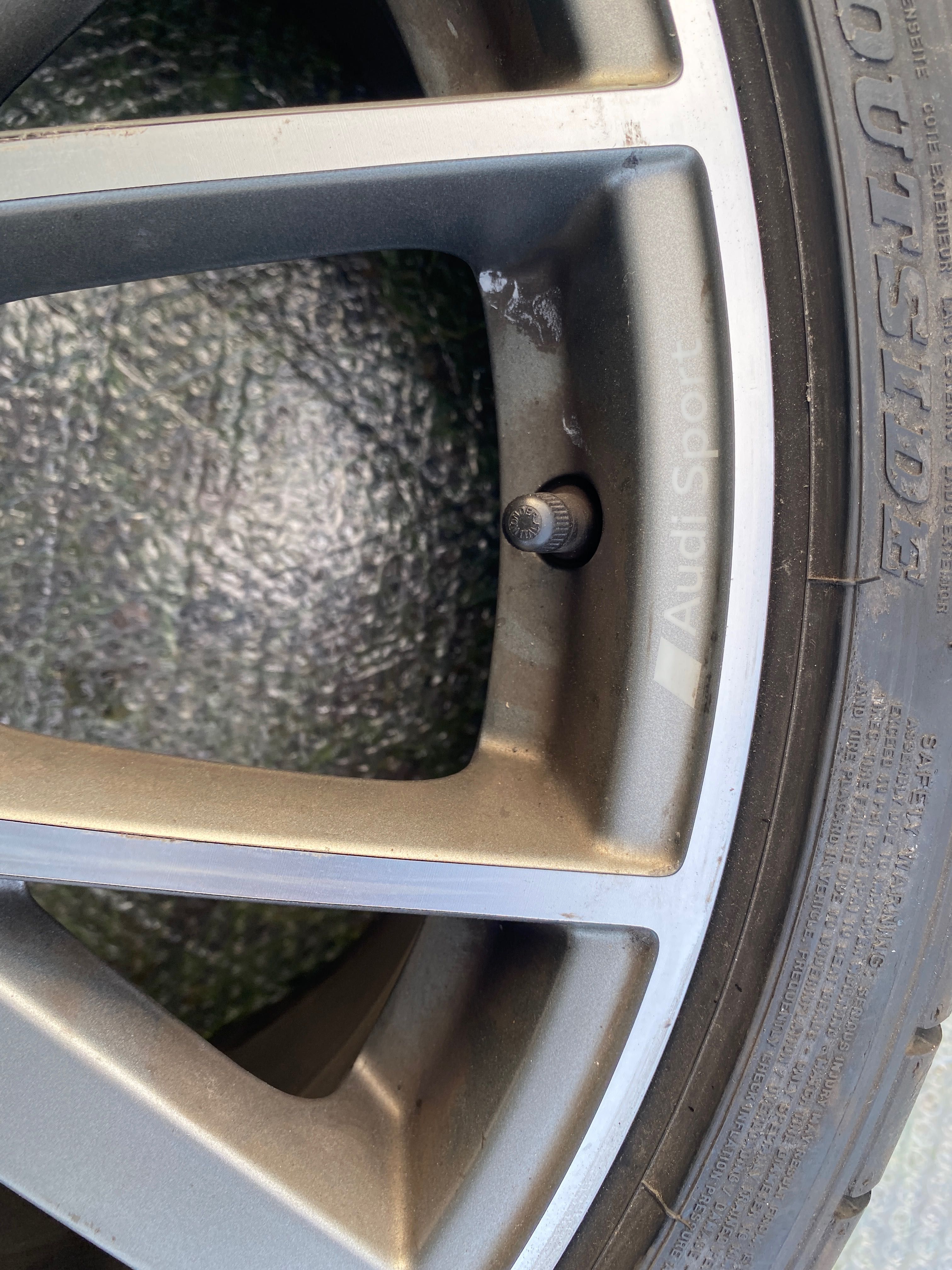 Felga Aluminiowa Audi A4 8W0 Audi Sport 5x112 ET34 9.0x20” b. ładna