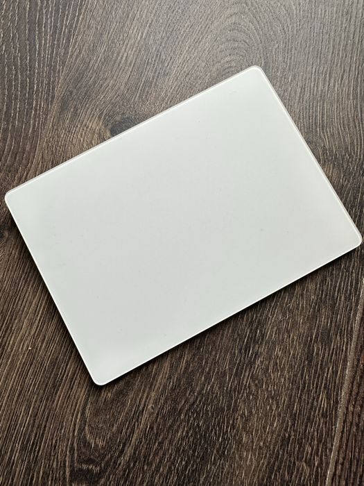 Apple Magic Trackpad (lightning, usado, bateria 2-3 dias)