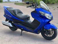 Максі-скутер Сузуки Скайвей Suzuki 400