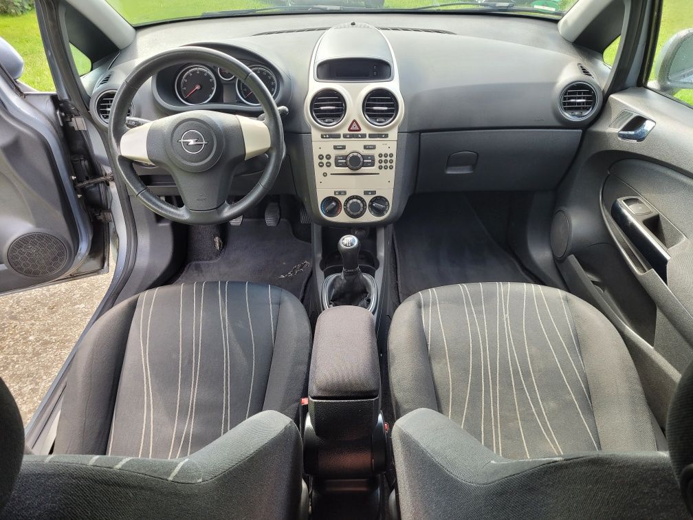 Corsa 1.2 klima super stan