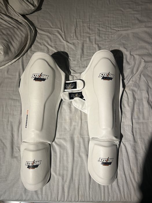 Ochraniacze na piszczele Stormcloud