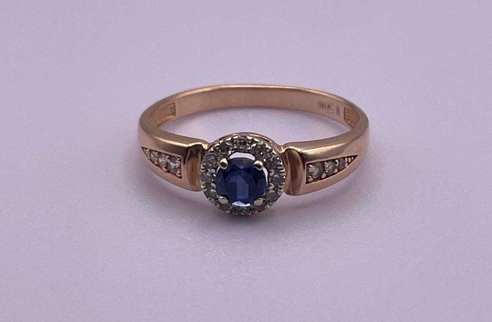 Золота каблучка, вага 1,92 грам Арт. 781