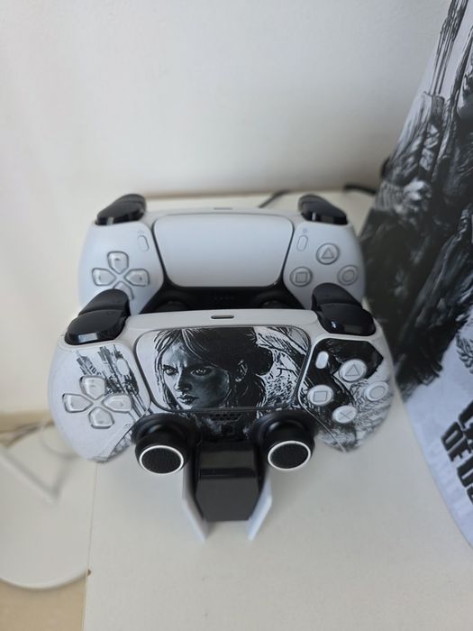 PS5 Playstation 5 slim 1tb  + 2геймпада + зарядка + сменные панели