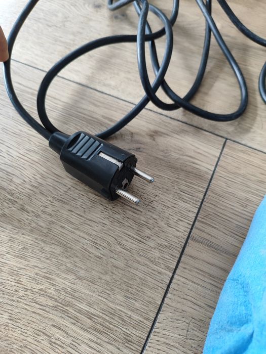 Odkurzacz Titan 1300wat z rurą