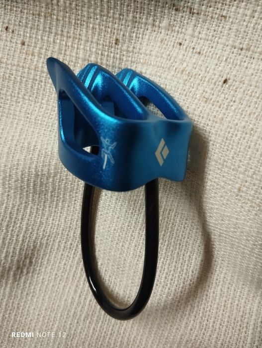 Przyrząd asekuracyjno zjazdowy kubek Black Diamond wspinaczkowy  jak n