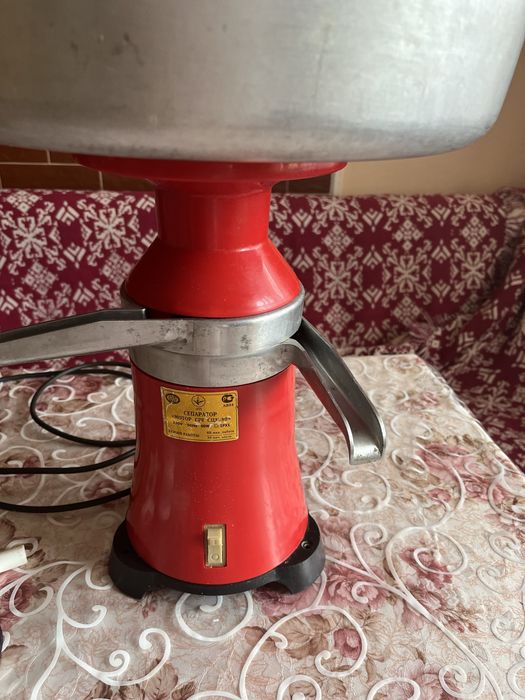 Сепаратор молока Мотор січ СЦМ 80