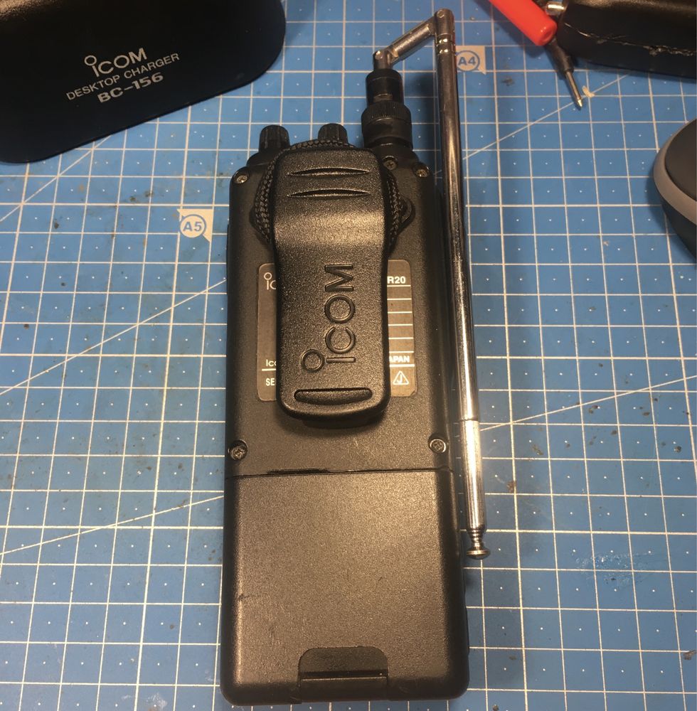 Icom IC-R20 Сканирующий приемник. Это не рация!