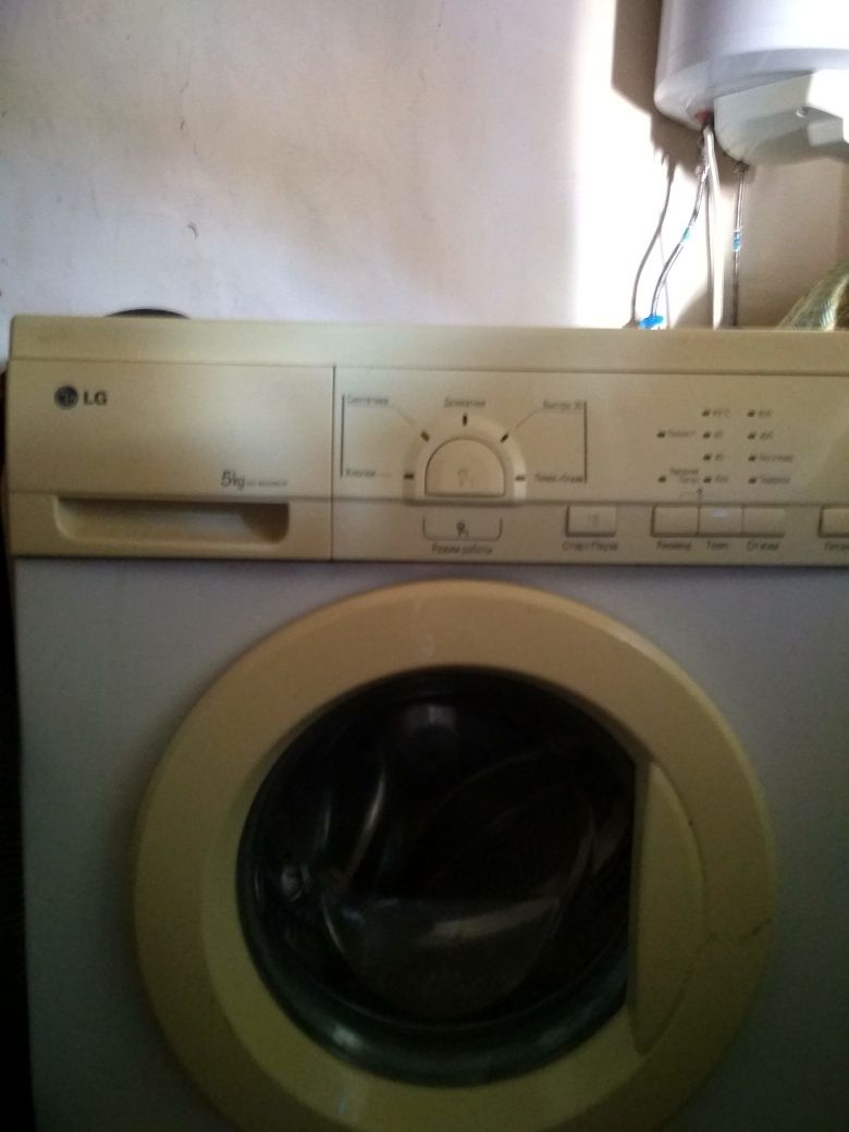 продам на запчасти стиральную машину lg