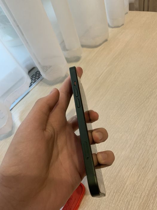 Iphone 13 акб 90%