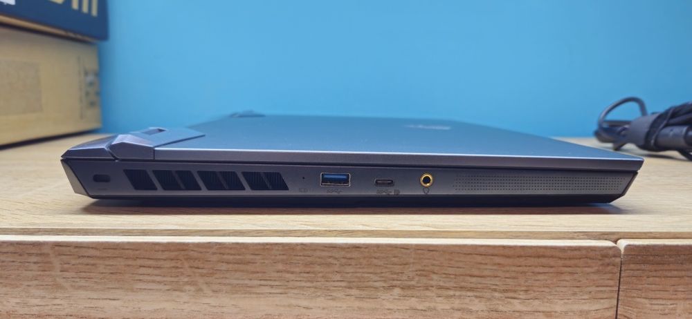 MSI Raider GE66 12UGS, i9-12900HK, RTX 3070 Ti 8GB, dysk 2TB, 32GB Ram