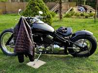Motocykl Yamaha XVC 650 piękna. Typu Bober.