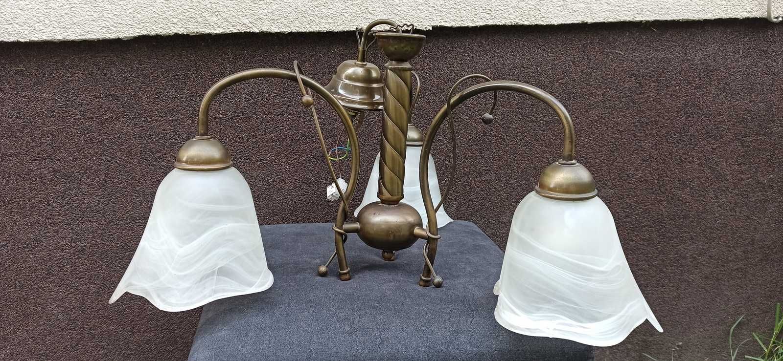 Lampa, żyrandol wiszący z mlecznym szkłem