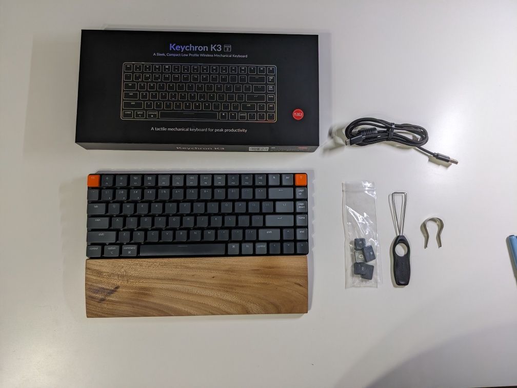 Шикарна механічна блютуз клавіатура. Keychron K3 v2, RGB, Brown Switch