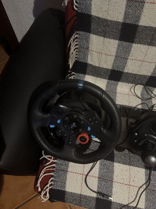 Volante logitech 29 +pedais+shifter