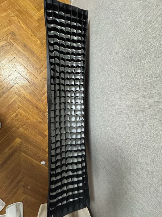 Софтбокс Godox  (35х160 см) з сотами