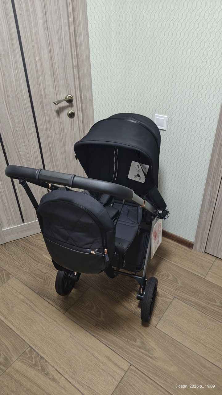 Продам  каляску Carrelo Ultra 2 в 1  13000 грн