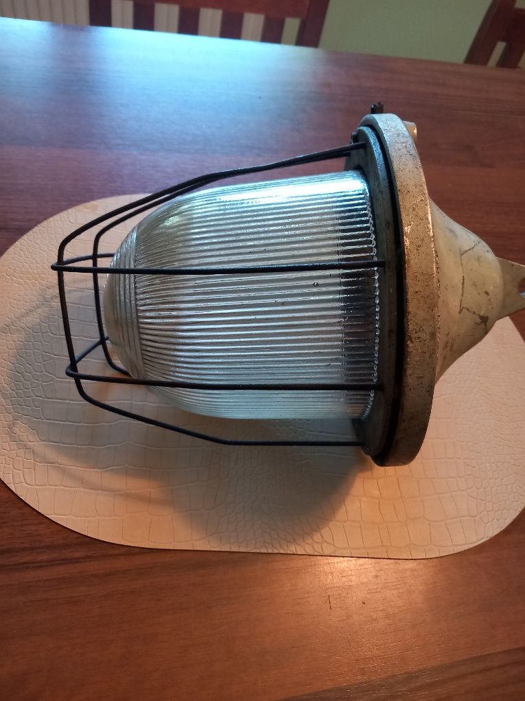 Lampa loftowa z PRL