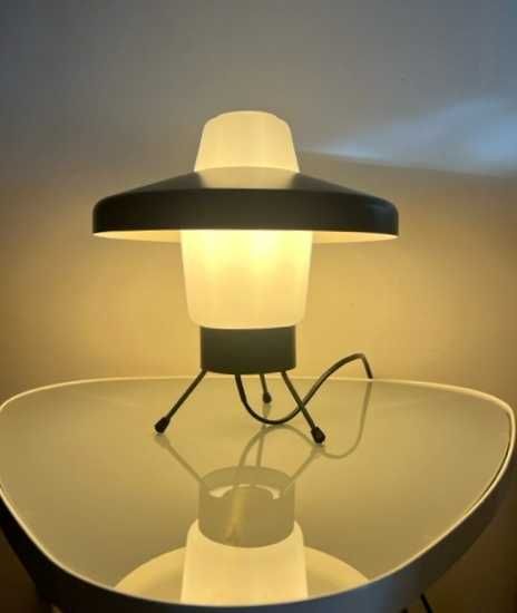Candeeiro de mesa, Louis Kalff  NX 35, Philips década de 1950