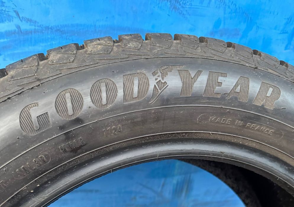 215 55 r17 Goodyear зима