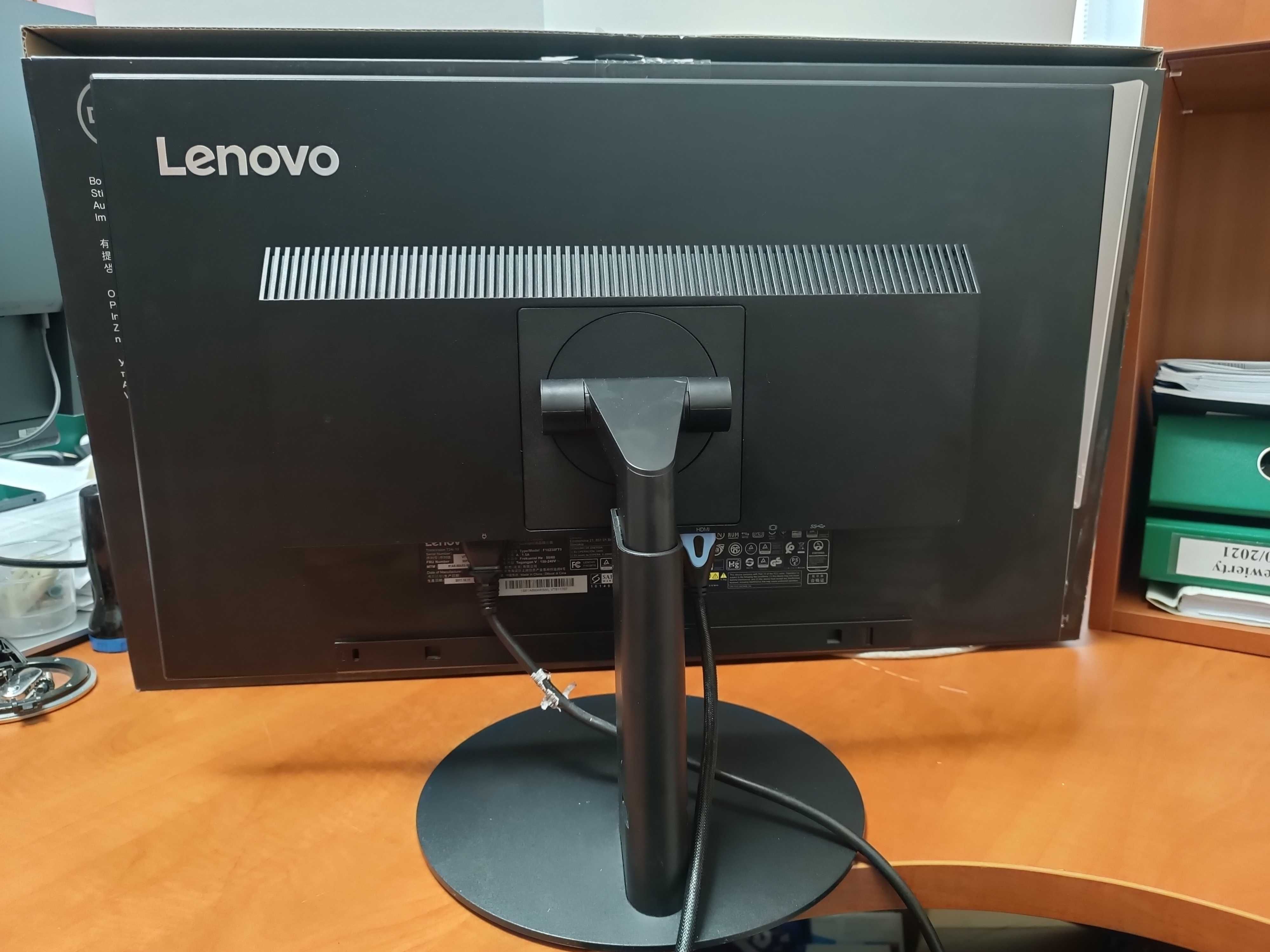 Monitor Lenovo thinkvision t24i 10