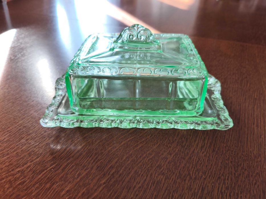 Maselnica szkło uranowe