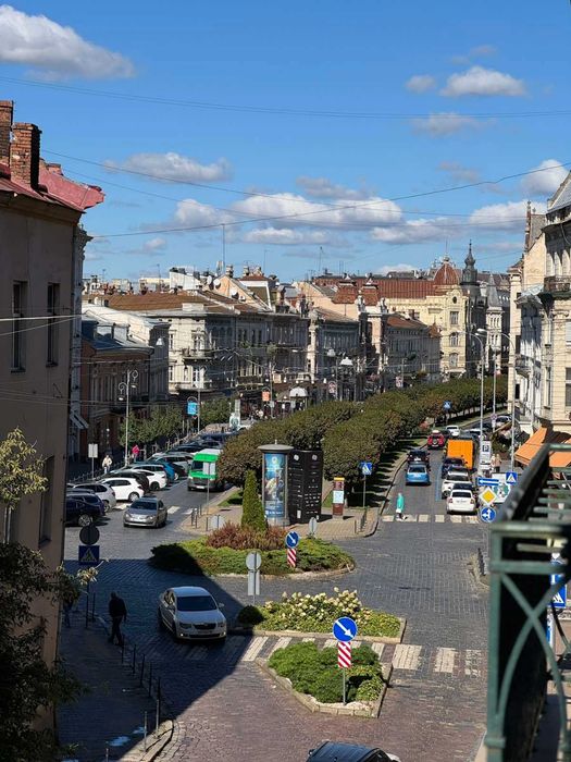 Оренда 2 кім. квартири в центрі міста. Перша здача!