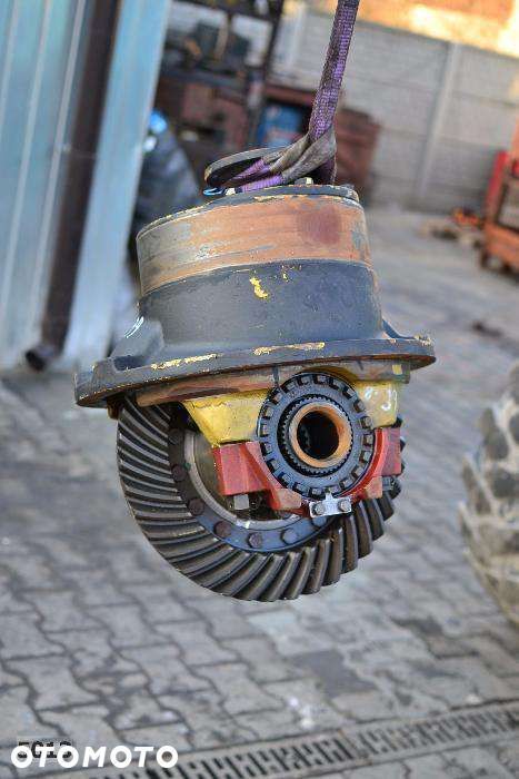 Dyferencjał Wkład Koło talerzowe Wałek ataku Przekładnia zębata Mechanizm różnicowy Dyfer Atak Oś Most napędowy Volvo L120 Ładowarka 8/39 Hanomag 50E, 60E, 40E